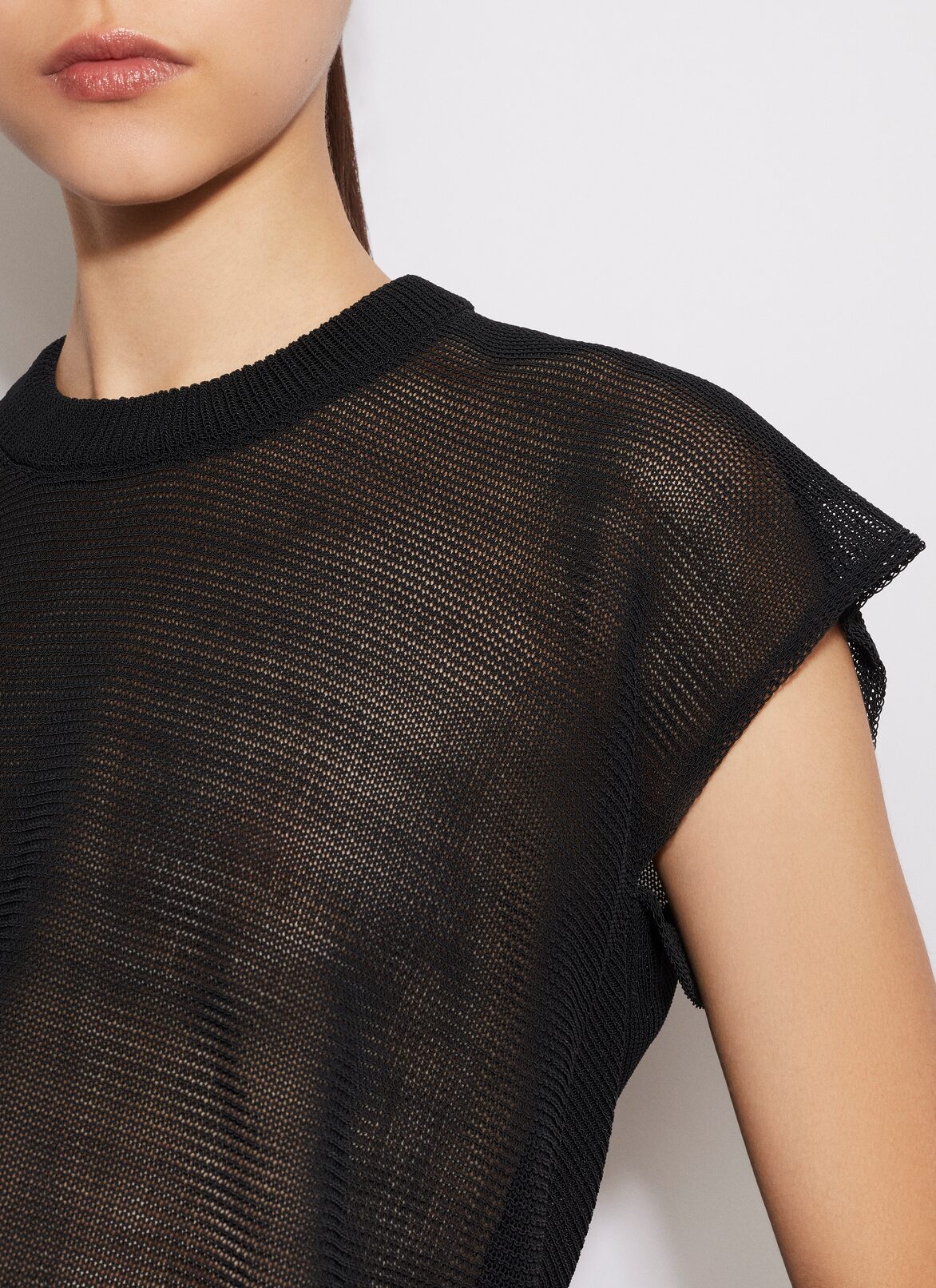 BODY-T-SHIRT AUS FLIESSENDEM STRICK ALAÏA SCHWARZ BODY-T-SHIRT AUS FLIESSENDEM STRICK
